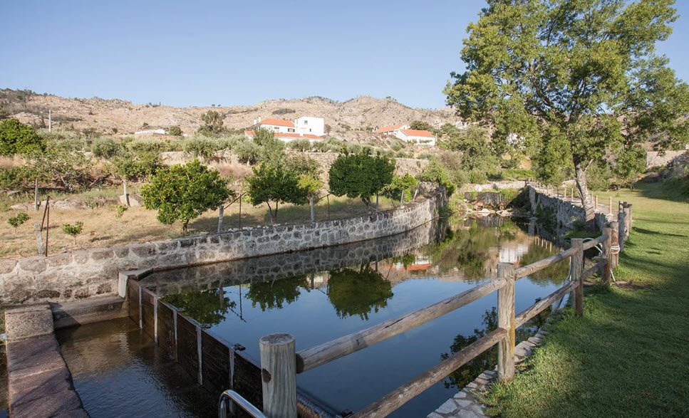 Praia Fluvial De Castelo Novo , Portugal
